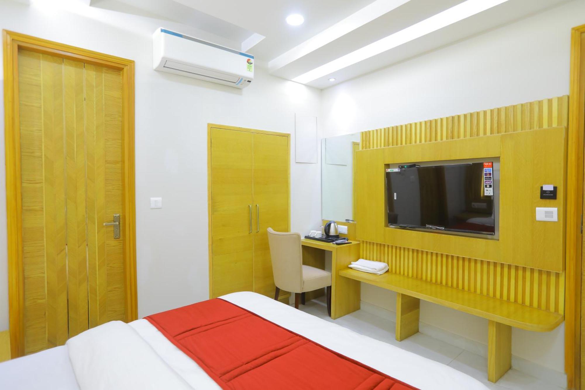 Hotel Glitz - Walk In From New Delhi Railway Station Exteriér fotografie