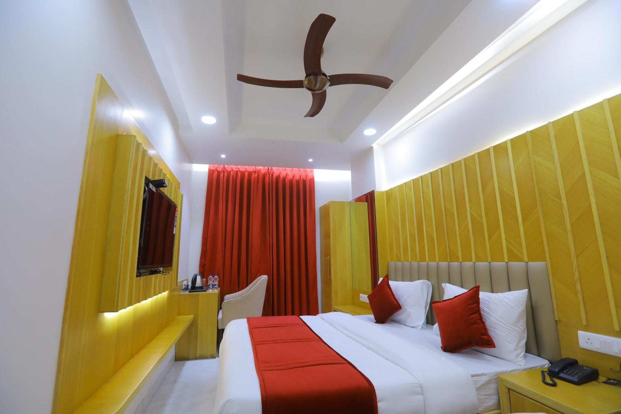 Hotel Glitz - Walk In From New Delhi Railway Station Exteriér fotografie